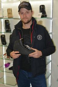 Юрий Ларионов